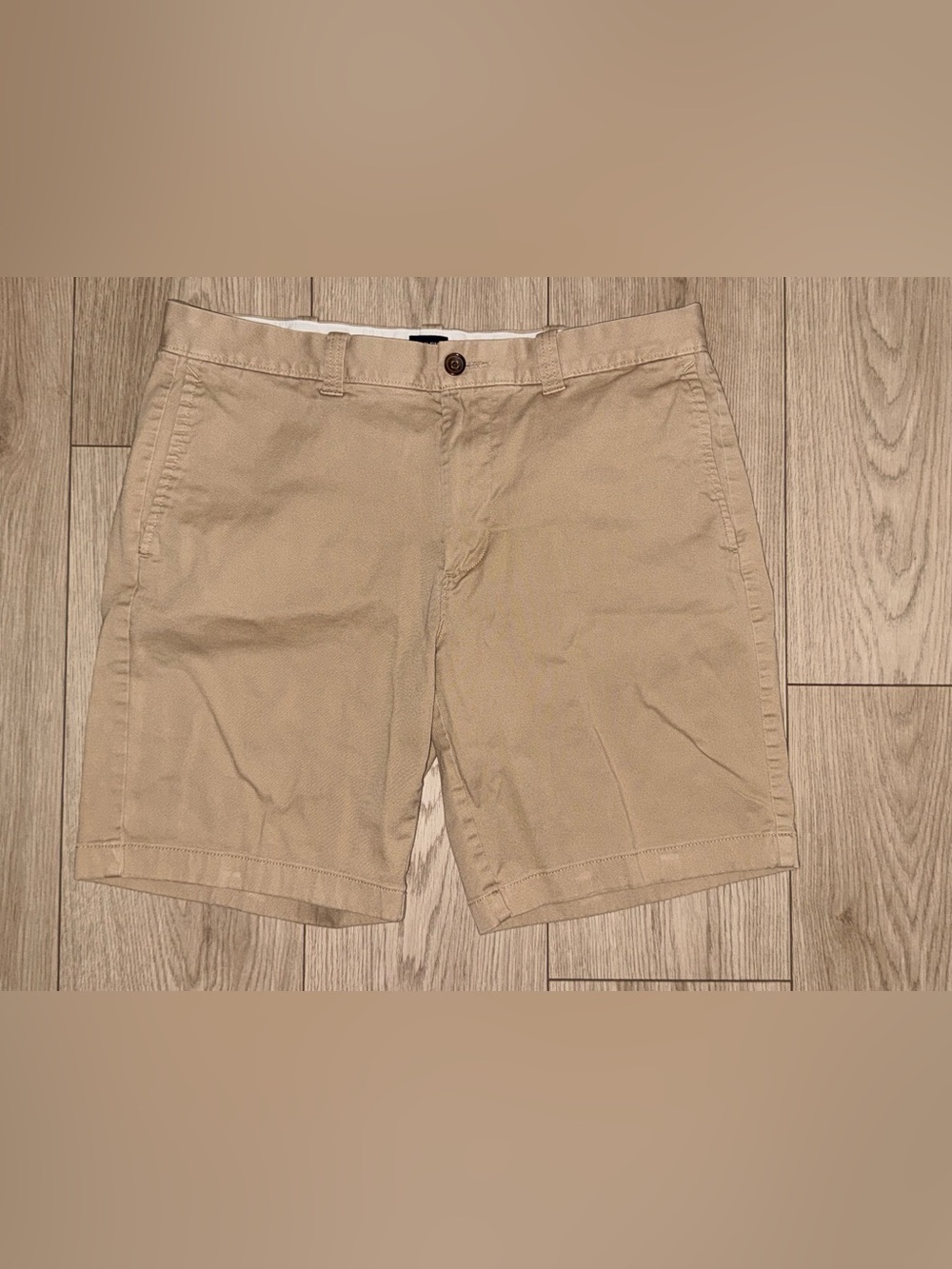 J. Crew 9” Inseam Mens 34 Khaki Outdoor Active Golf Tennis Work-wear Short